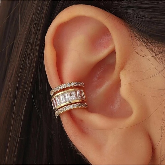 14K Gold-Plated Titanium T-Bar Earring with Clear Zircon Accents - Picture 3 of 6